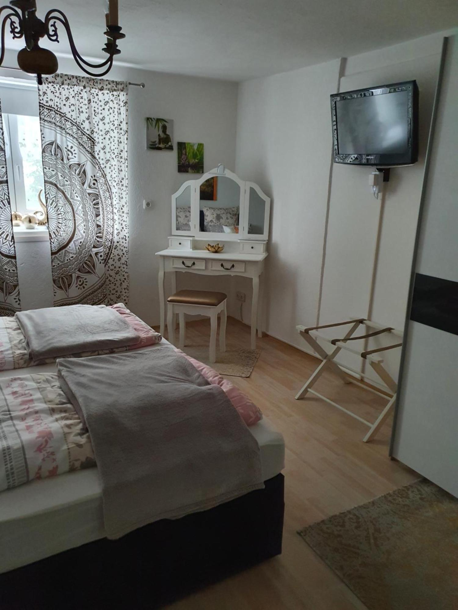 Ferienwohnung Tiroler Auszeit & Whirlpool Höfen Kültér fotó